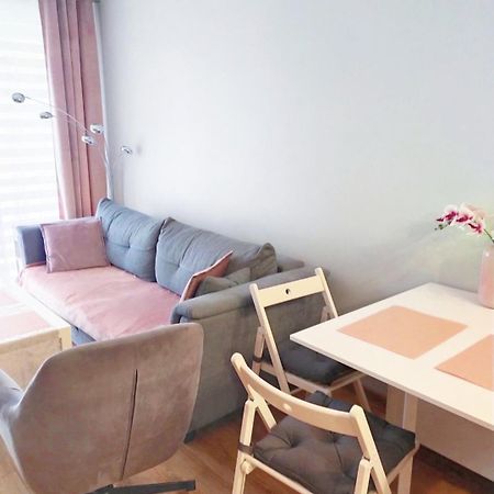 Apartament Poezja, Kasprowicza 20A Kołobrzeg Exteriör bild